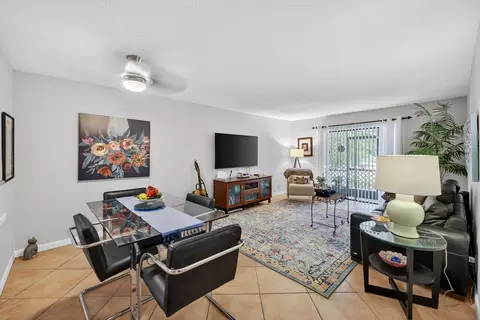 4113 NW 88th Ave #102, Coral Springs, FL 33065
