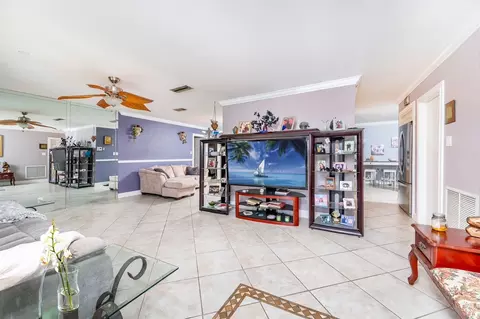 Undisclosed, Margate, FL 33063 photo 6