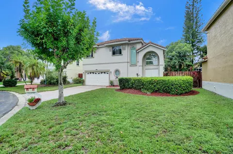 11290 Renaissance Rd, Hollywood, FL 33026