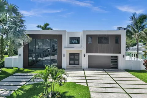 2728 NE 31st St, Lighthouse Point, FL 33064
