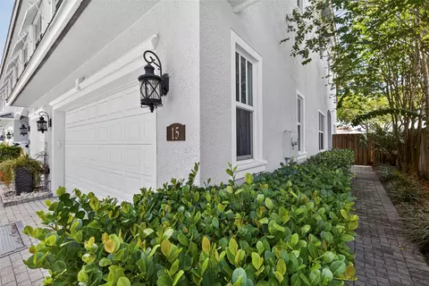 15 NE 20th Ave #15, Pompano Beach, FL 33060