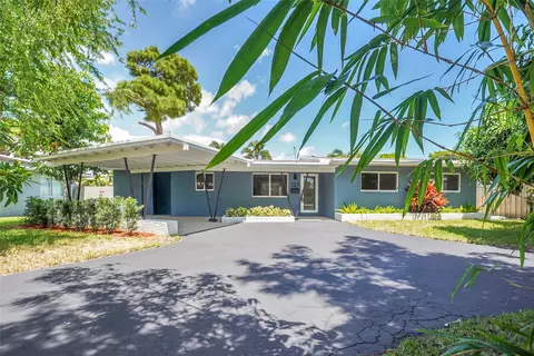 121 SE 8th St, Pompano Beach, FL 33060