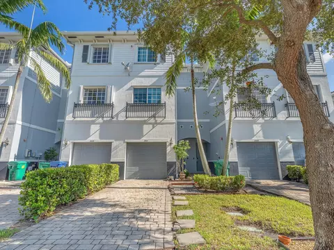 3587 NW 14th Ct #3587, Fort Lauderdale, FL 33311