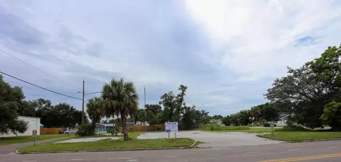 N 17th Street, Saint Petersburg, FL 33713