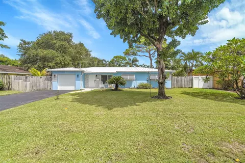 161 SE 8th St, Pompano Beach, FL 33060 photo 40