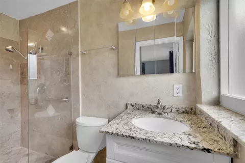161 SE 8th St, Pompano Beach, FL 33060 photo 29