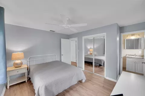 161 SE 8th St, Pompano Beach, FL 33060 photo 18