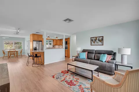 161 SE 8th St, Pompano Beach, FL 33060 photo 13