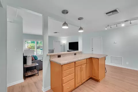 161 SE 8th St, Pompano Beach, FL 33060 photo 8