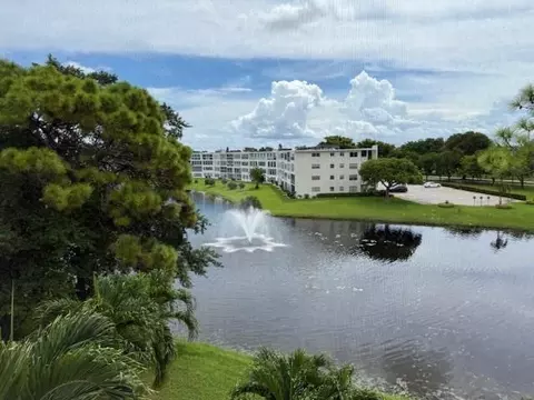 408 Grantham A #408, Deerfield Beach, FL 33442