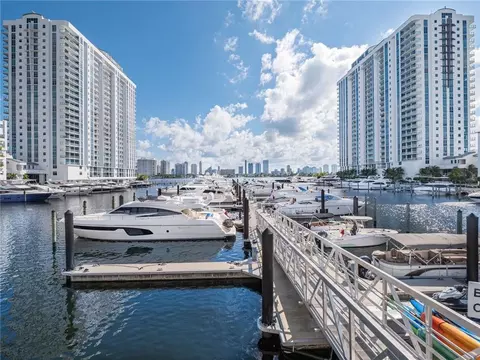 17111 Biscayne Boulevard 2105 1 Boat Slip 100 Ft #2105 + 1 BOAT  100 FT, North Miami Beach, FL 33160