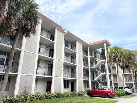 2650 NW 49th Ave #125, Lauderdale Lakes, FL 33313