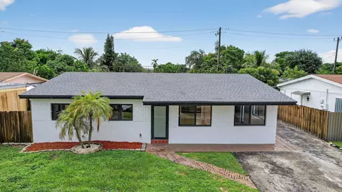 7161 Pershing St, Hollywood, FL 33024
