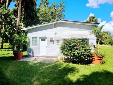1048 Arvin Ln, Moore Haven, FL 33471