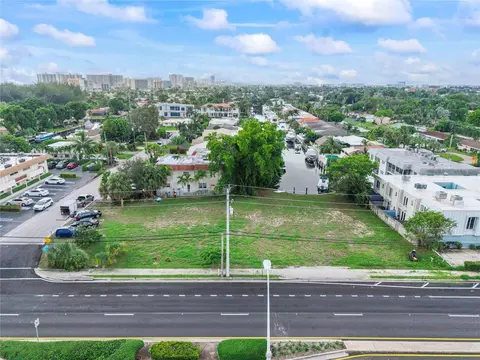 2716 NE 14th Street Cswy, Pompano Beach, FL 33062