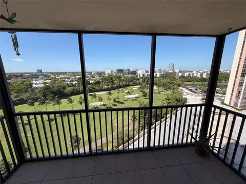 20335 W Country Club Dr #1101, Aventura, FL 33180