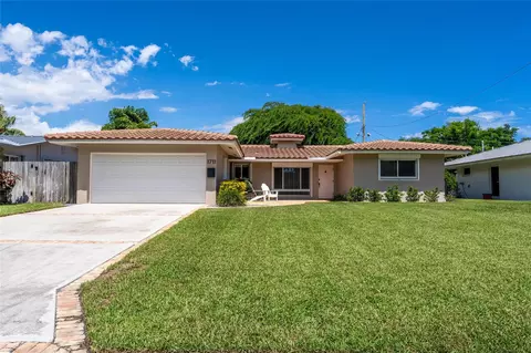 1711 NE 40th Court Ct, Oakland Park, FL 33334