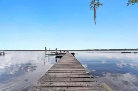 115 Flora Ter, FL 32640