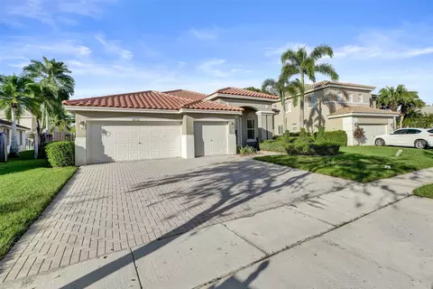 16757 NW 8th St, Pembroke Pines, FL 33028
