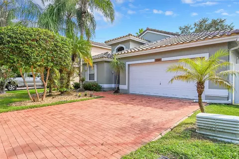 8540 NW 46th Dr, Coral Springs, FL 33067