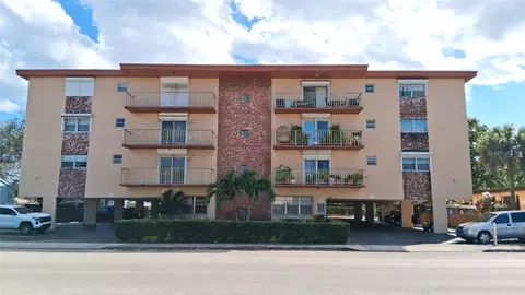 2010 Fillmore St #303, Hollywood, FL 33020