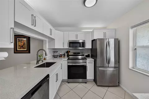 7610 NW 1st St #201, Margate, FL 33063