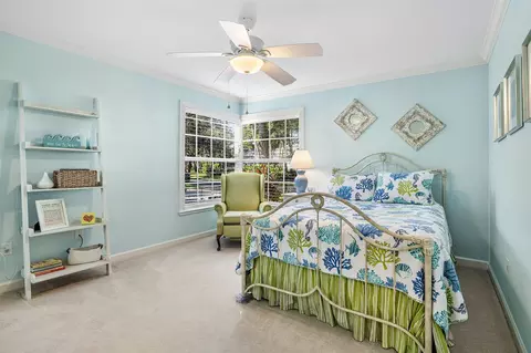 2855 Hampton Cir E, Delray Beach, FL 33445 photo 12