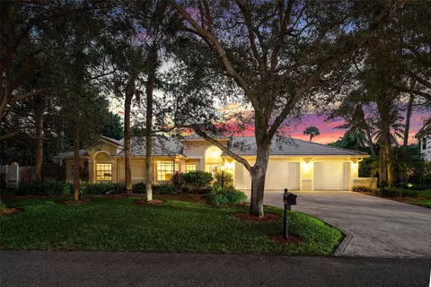 2855 Hampton Cir E, Delray Beach, FL 33445 photo 32