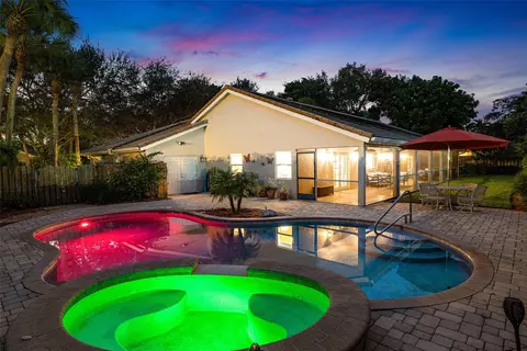 2855 Hampton Cir E, Delray Beach, FL 33445 photo 27