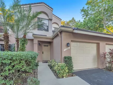 146 NW 98th Ter, Plantation, FL 33324