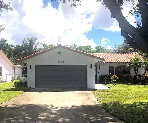 8952 NW 25th Ct, Coral Springs, FL 33065