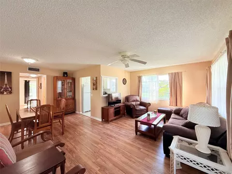 204 Oakridge M #204, Deerfield Beach, FL 33442
