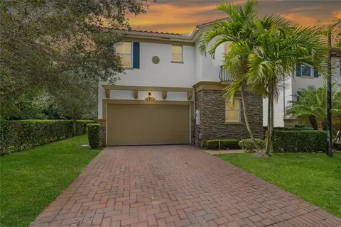 5315 Golden Eagle Ter, Davie, FL 33314