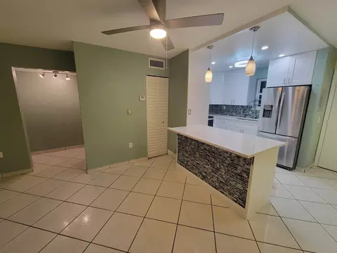 1890 W 56th St #1113, Hialeah, FL 33012