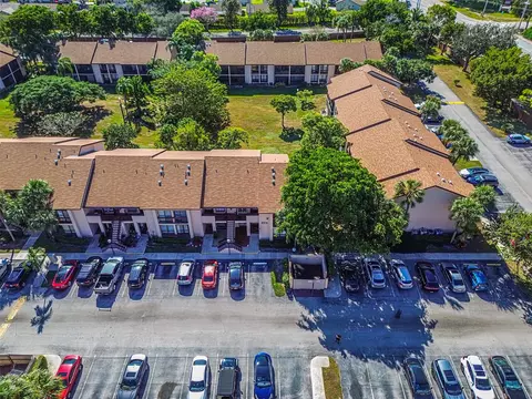 2339 SW 15th St #28, Deerfield Beach, FL 33442