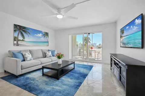 720 Bayshore Dr #304, Fort Lauderdale, FL 33304