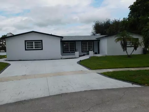 8671 NW 19th Street St, Pembroke Pines, FL 33024