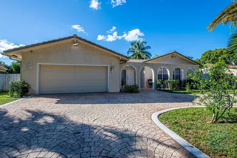 11200 NW 39th Ct, Coral Springs, FL 33065