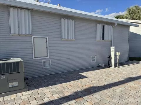 6475 52nd St, Okeechobee, FL 34974 photo 2