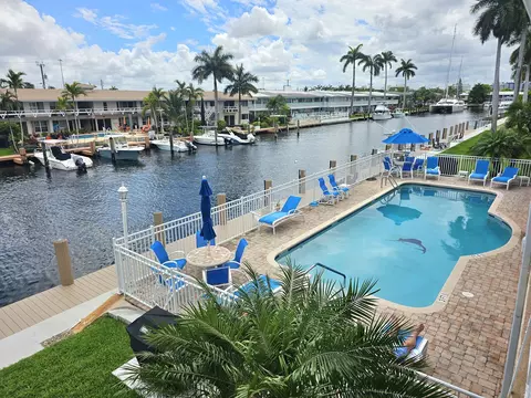 2864 NE 33rd Ct #202, Fort Lauderdale, FL 33306