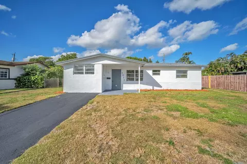 4911 NW 16th St, Lauderhill, FL 33313