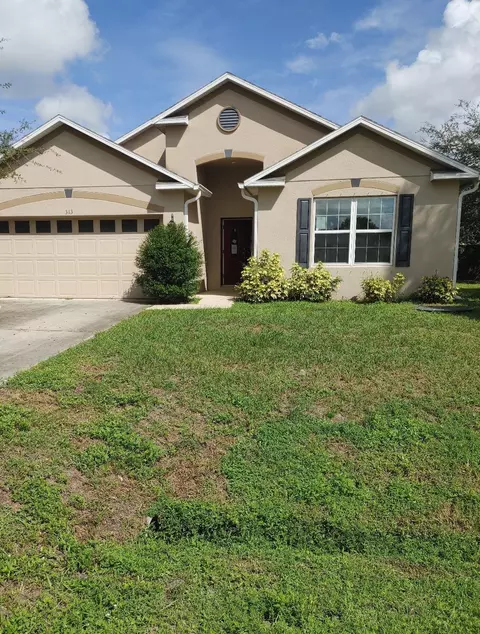 313 NE Glentry Ave, Port Saint Lucie, FL 34983