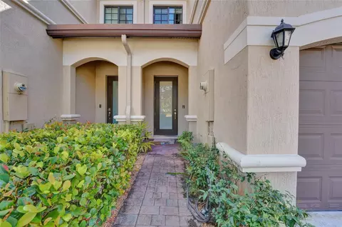4228 N Dixie Hwy #106, Oakland Park, FL 33334