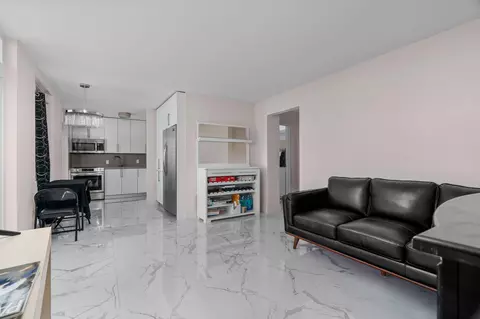 2400 NE 9th St #501, Fort Lauderdale, FL 33304