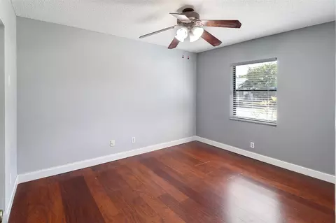 Bedroom - 231 SE 9th St, Dania Beach, FL 33004 photo 4 of 6
