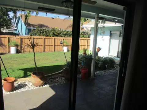 Exterior - 231 SE 9th St, Dania Beach, FL 33004 photo 2 of 7
