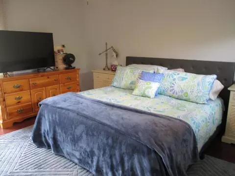Bedroom - 231 SE 9th St, Dania Beach, FL 33004 photo 2 of 6