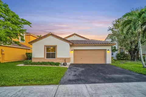 18510 NW 22nd St, Pembroke Pines, FL 33029