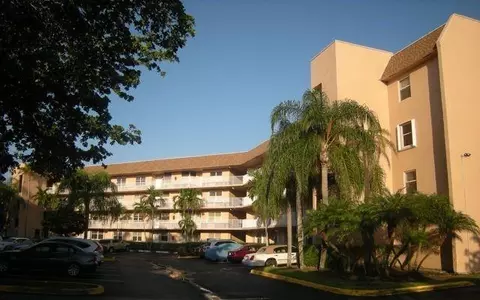 2521 NW 104th Ave #402, Sunrise, FL 33322