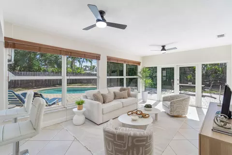 1720 NE 57th St, Fort Lauderdale, FL 33334